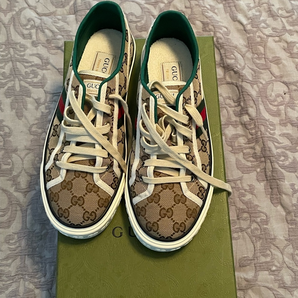 Men Gucci Sneakers Size 7